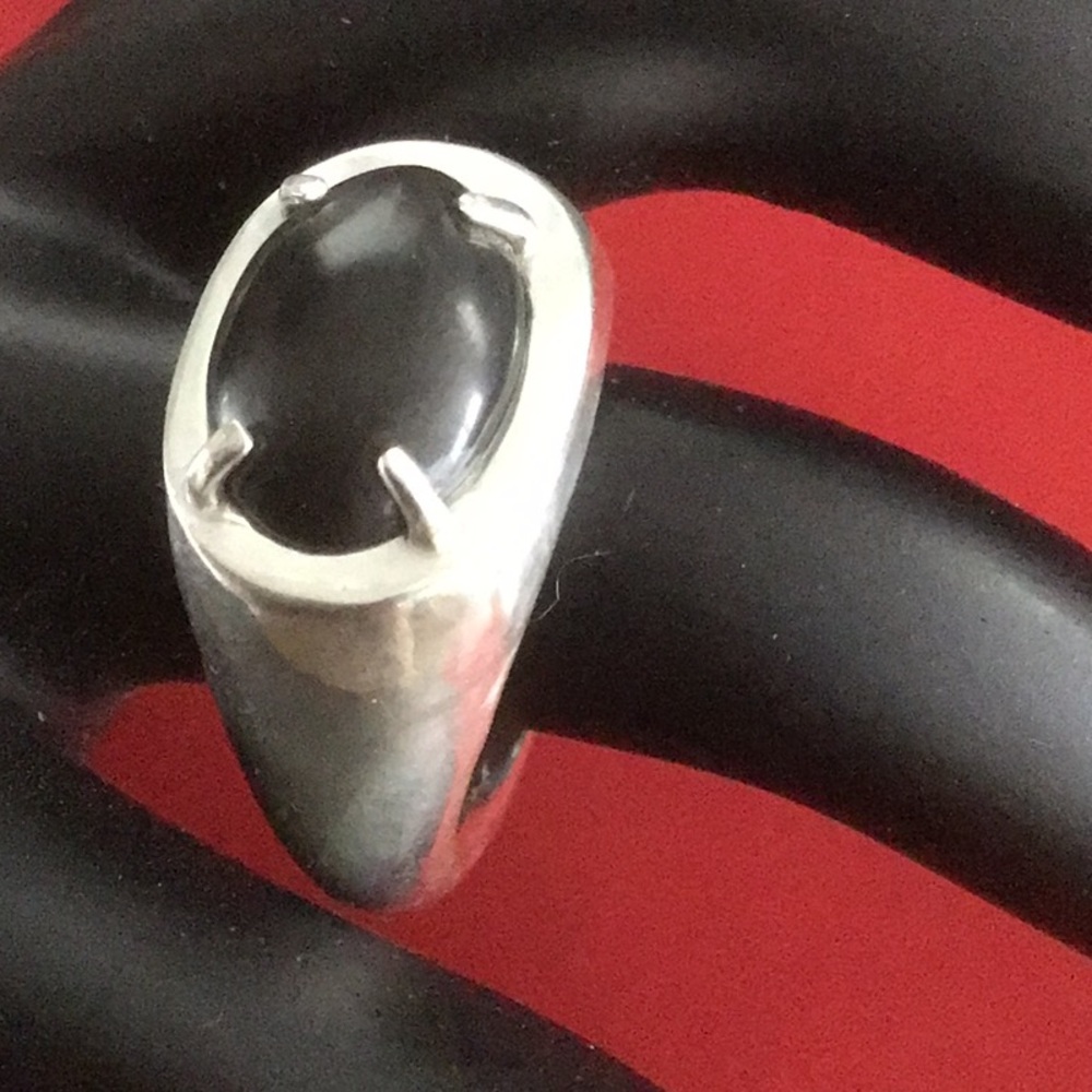 Chic Sterling Silver Ring with Bold Black Obsidian Stone